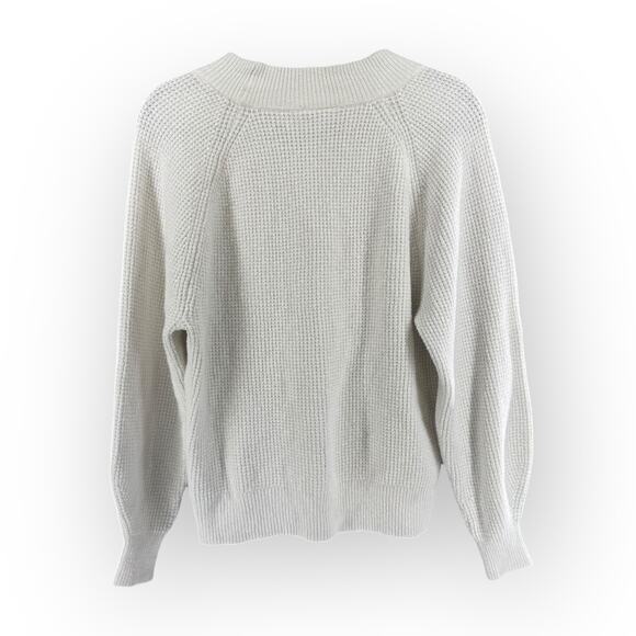 Gap White Knit Ladies Crewneck Sweater Sz M | Comfy Cozy Basic Staple Minimalist - Picture 2 of 5